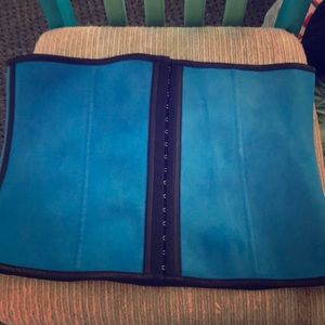 Plus size waist trainer